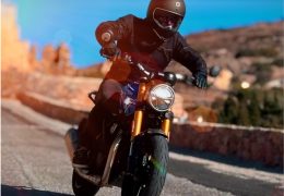 Moto in Action 2η Εκπομπή Season 9 Triumph Speed 400 in Syros & Honda CBR650R e-clutch