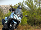 Moto in Action Εκπομπή Season-9 KAWASAKI ZX400RR & Kymco AK550Premium