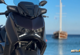 Moto in Action 5η Εκπομπή Season-9 YAMAHA X-MAX300 in Mykonos και SUZUKI V-STROM 800DE vs standard